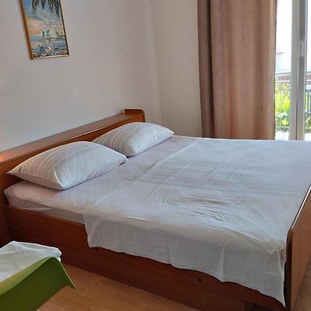 Nina Seaview Apartment Baška Voda Екстериор снимка